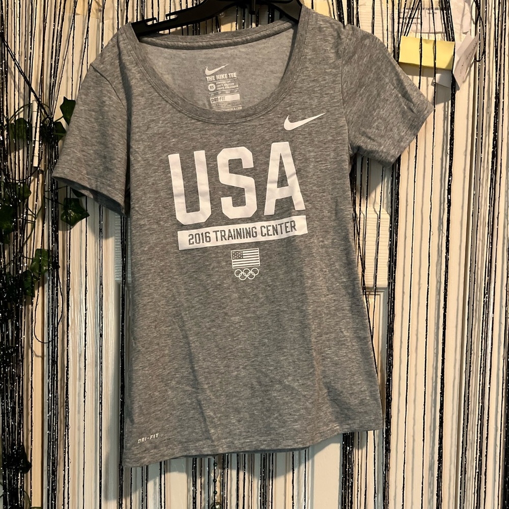 USA NIKE T- SHIRT